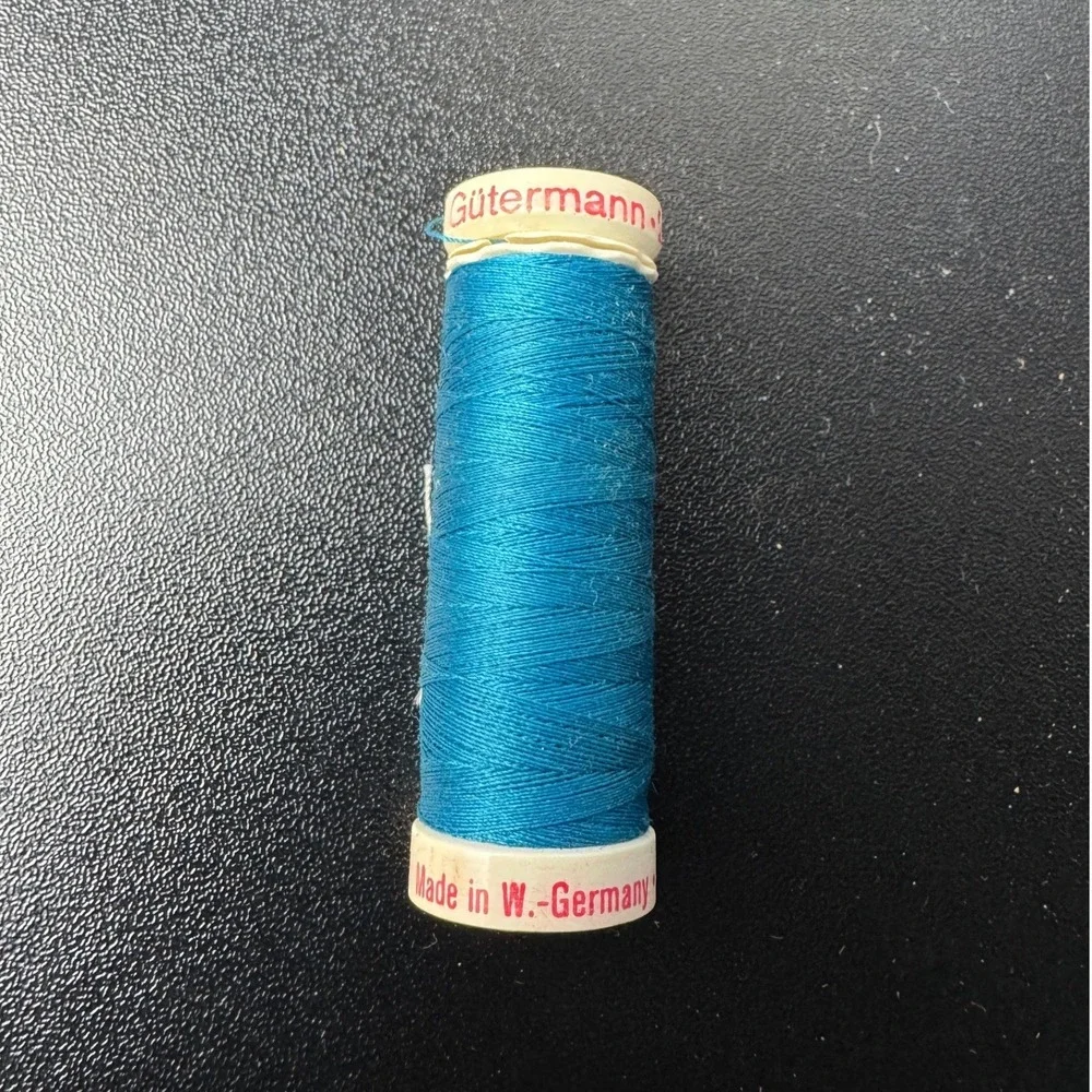Gutermann Teal Blue 100% Polyester Sewing Thread 220 Yards Made in‎ West Germany